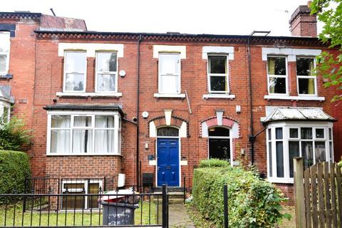 6 bedroom flat to rent, Brudenell Road