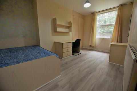 2 bedroom flat to rent - Victoria Road