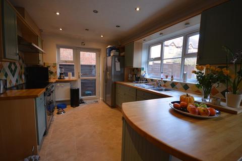 4 bedroom detached house to rent, Lower Street, Quainton