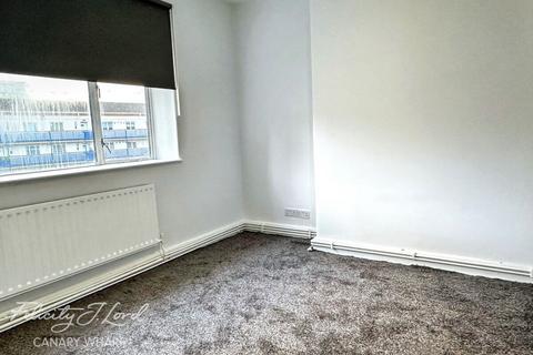 3 bedroom apartment to rent, Three Colt Street, London