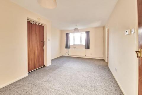 2 bedroom maisonette to rent - Aragon Court, Katherines Gardens, MK45