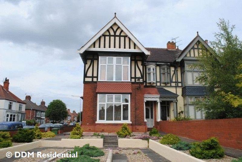 Isaacs Hill, Cleethorpes 2 bed apartment £130,000
