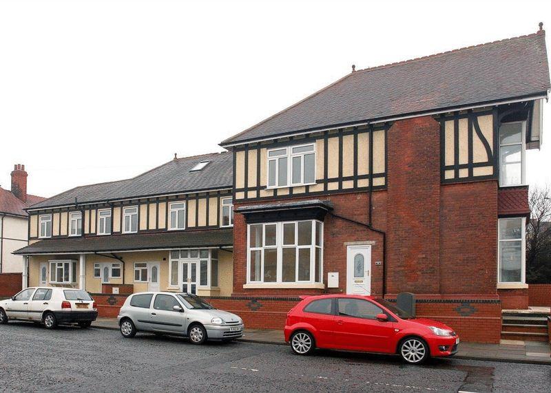 Isaacs Hill, Cleethorpes 2 bed apartment £130,000