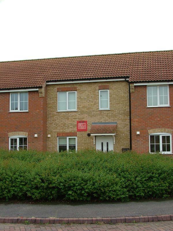 Curtis Drive, Coningsby, Lincoln 2 bed terraced house £450 pcm (£104 pw)