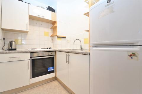 Studio to rent, Royal College Street, Camden, NW1 9QS