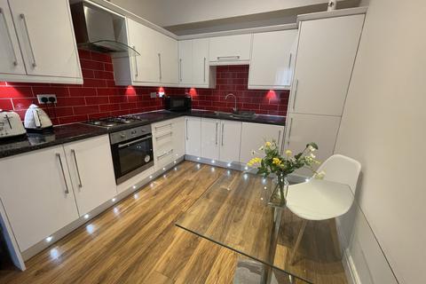 2 bedroom apartment to rent, Pontefract Lane, Leeds, West Yorkshire, LS9