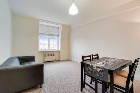 1 bedroom flat to rent, Peters Court, Bayswater W2