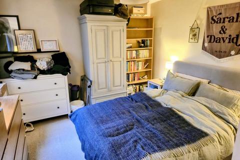 1 bedroom flat to rent, Moor Road, Far Headingley, Leeds