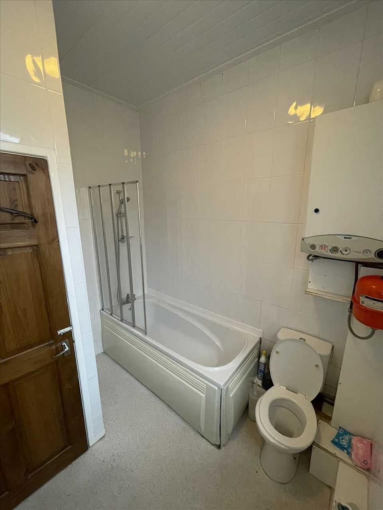 Bathroom/w.c.