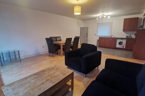 2 bedroom flat to rent, City Point 1, Chapel Street, Salford, M3 6AF