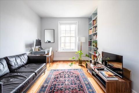1 bedroom apartment to rent, Enfield Cloisters, Shoreditch, N1