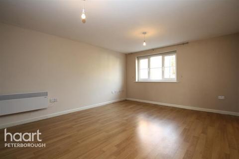 2 bedroom apartment to rent, Warren Court, PETERBOROUGH