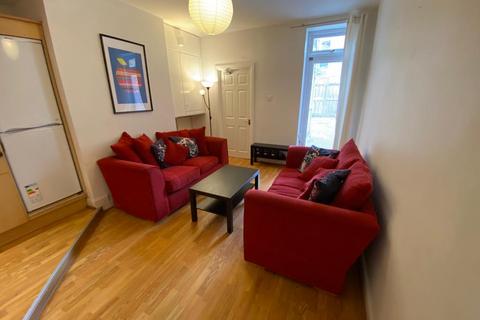 3 bedroom ground floor flat to rent, Dinsdale Road, Sandyford, Newcastle upon Tyne NE2