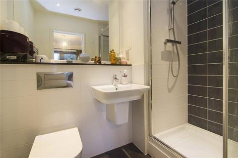2 bedroom flat to rent, Keats Apartments, 117 Hamlets Way, London, E3