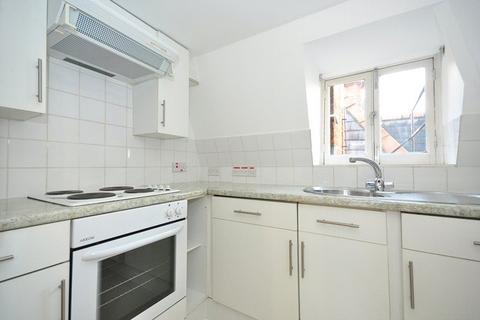 Studio to rent, Shaftesbury Avenue, Covent Garden, WC2H