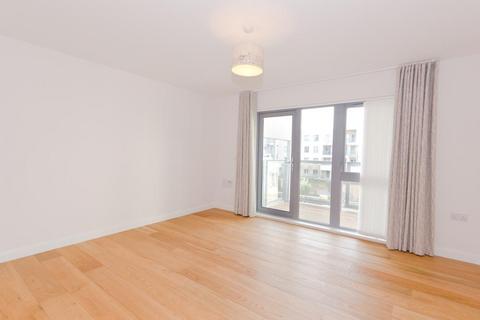 2 bedroom apartment to rent, Glenalmond Avenue, Cambridge