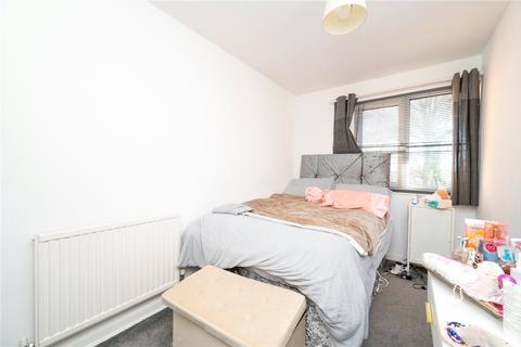 3 bedroom terraced house to rent, Parkway Court, Drakes Drive, St. Albans, Hertfordshire