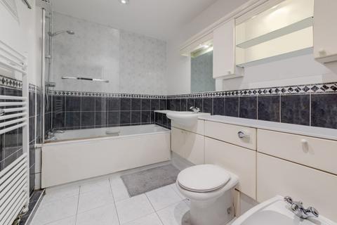 2 bedroom flat to rent, Providence Square, London