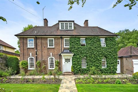 6 bedroom detached house to rent, Wolsey Road, Northwood, Middlesex, HA6