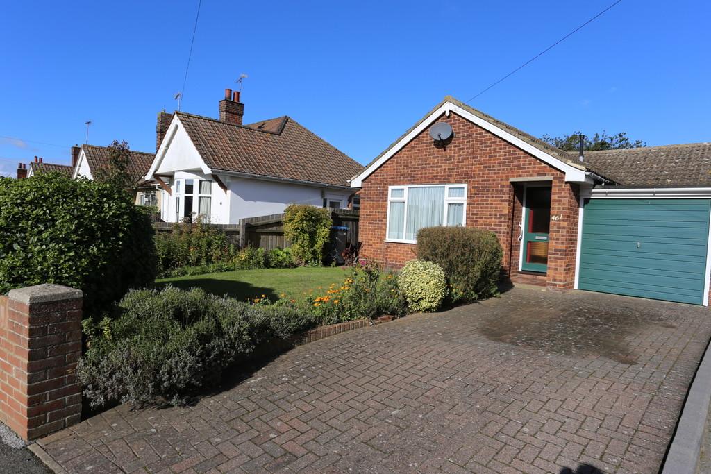 Mill Lane, Felixstowe, Suffolk 2 bed semidetached bungalow £184,950