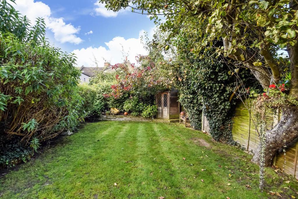 Gilbert Road, Bromley, BR1 4 bed semidetached house £695,000