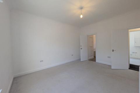 2 bedroom terraced house to rent, Kitchener Street, The Denes