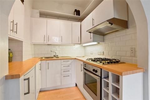 2 bedroom flat to rent, New Kings Road, Fulham, London