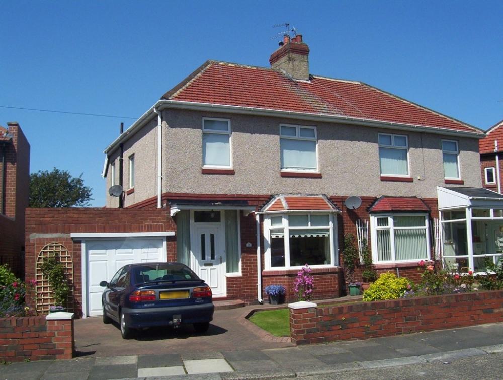 Windermere Crescent, South Shields 3 bed semidetached house £190,000