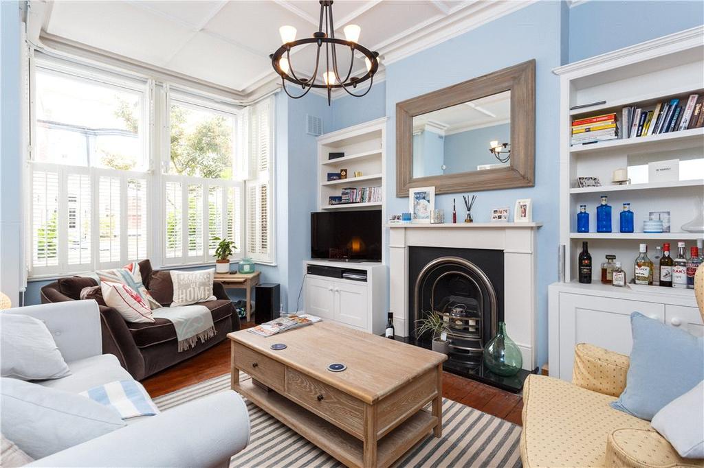Narbonne Avenue, Clapham, London, SW4 1 bed flat £650,000