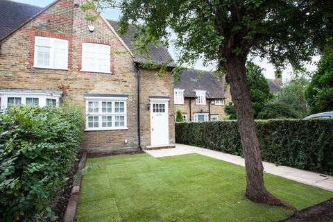 3 bedroom semi-detached house to rent, Westholm, Hampstead Garden Suburb, NW11