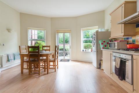 2 bedroom apartment to rent, Akenside Terrace, Newcastle Upon Tyne