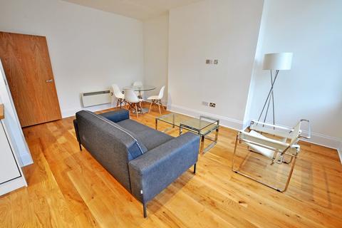 3 bedroom apartment to rent - 104, Chaucer Building, Newcastle Upon Tyne