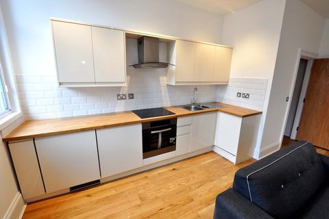 3 bedroom apartment to rent - 104, Chaucer Building, Newcastle Upon Tyne