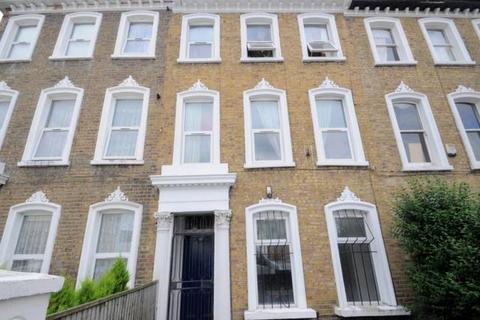 3 bedroom maisonette to rent, Glengall Road, London, SE15 6NH