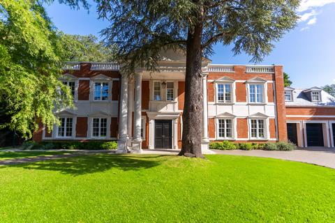 6 bedroom detached house for sale, Torland Drive, Oxshott, Surrey, KT22.