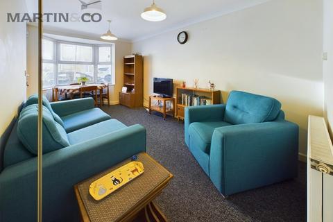 2 bedroom ground floor flat to rent, Hudson Road, Southsea