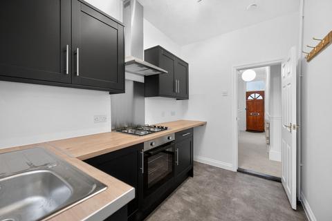 3 bedroom terraced house to rent, Claydon Avenue, Southsea