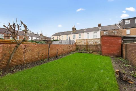 3 bedroom terraced house to rent, Claydon Avenue, Southsea