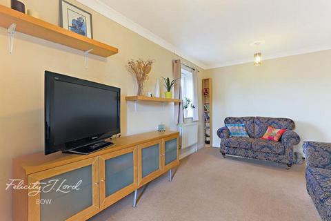 2 bedroom apartment to rent, St Pauls Way, LONDON