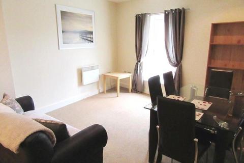 1 bedroom flat to rent, Pugh Buildings, Cowell St, Llanelli. SA15 1AP