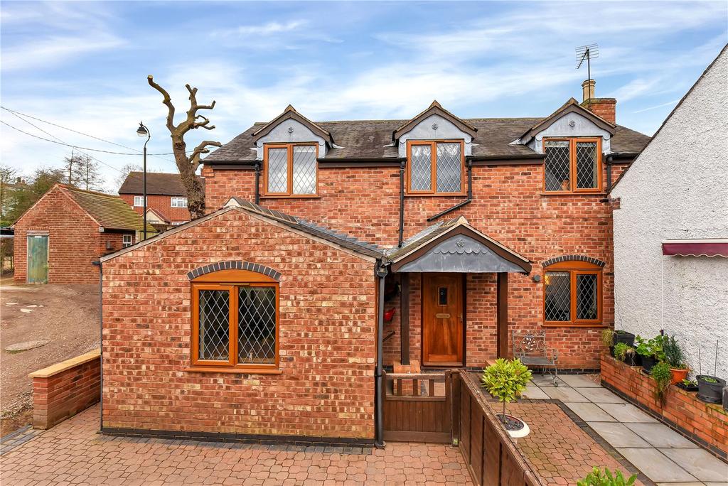 Baggrave End, Barsby, Leicestershire 2 bed detached house £235,000