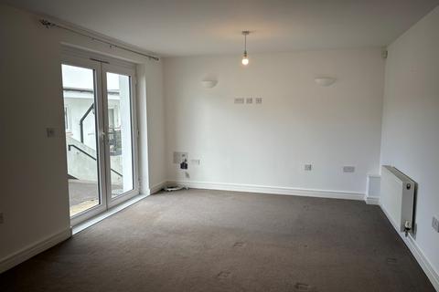 2 bedroom ground floor flat to rent, Saddleback Close, Ogwell