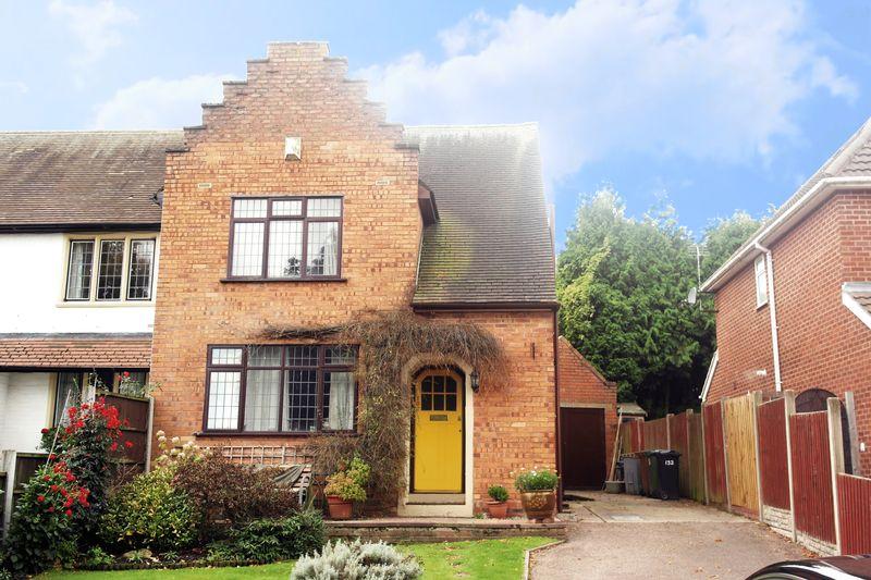 Broadway North, Walsall 3 bed semidetached house £224,950