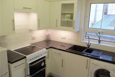 2 bedroom apartment to rent, Market Place, SIDMOUTH