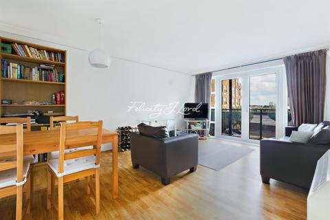 2 bedroom flat to rent, Jardine Road, E1W