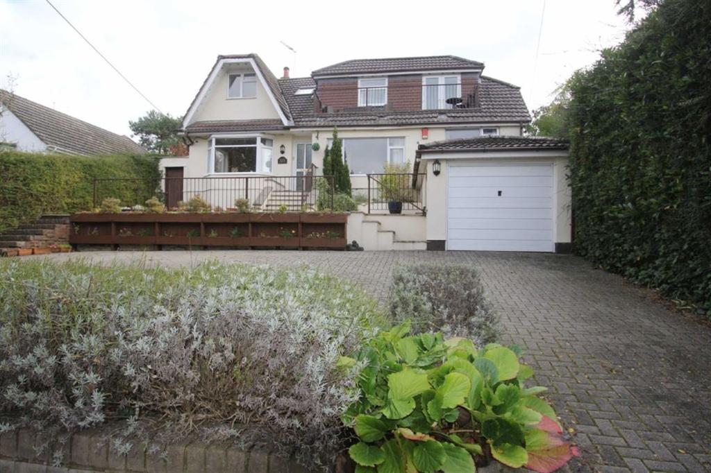 Hillside Road, Corfe Mullen, Wimborne, Dorset, BH21 3SF 4 bed chalet
