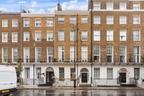 Studio to rent, Gloucester Place, Marylebone, London, W1U