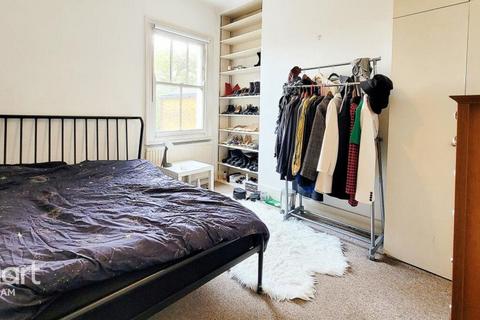 1 bedroom end of terrace house to rent, 47 Rosebery Road, Clapham Park