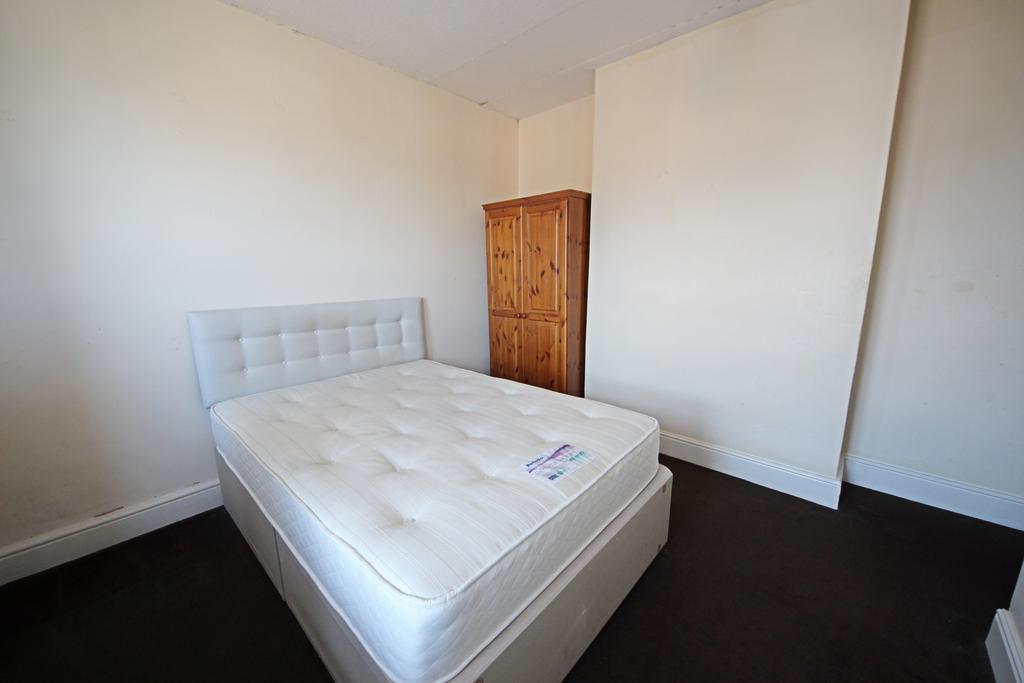 Bed2