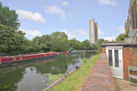 2 bedroom ground floor flat for sale, Hormead Road , Maida Vale